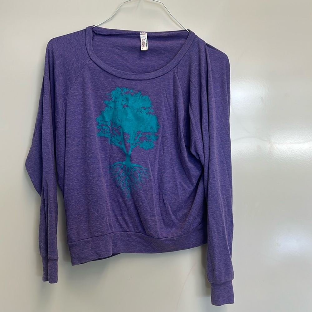 Tree Roots Shirt Women’s Medium Purple Scoop Neck Long Sleeve Stretch